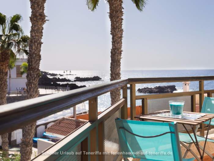 Strandnahe Ferienwohnung mit Meerblick und Balkon in Alcala