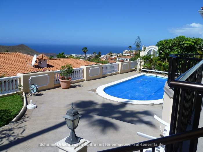 Ruhig gelegene Villa mit Pool und Terrasse in Chayofa