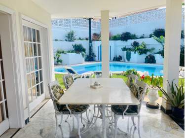 Villa auf großem Grundstück mit mehreren Terrassen in El Tanque