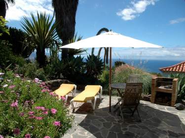 Chalet in ruhiger Lage in La Matanza mit Pool und herrlichem Garten