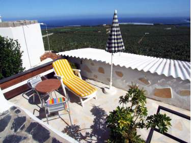 Teneriffa Ferienhaus in El Guinchon mit Dachterrasse, Garten und Patio