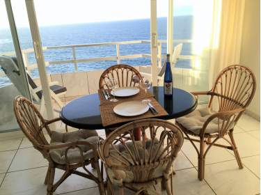 Teneriffa Ferienwohnung am Meer mit Dachterrasse und Traumblick