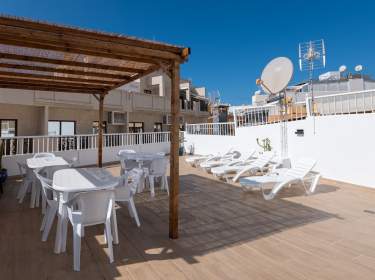 Strandnahe, zentrale FEWO mit 2 Terrassen und Balkon im Süden