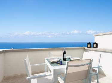 Moderne Ferienwohnung in direkter Strandlage nahe San Andrés Moderne Ferienwohnung in direkter Strandlage nahe San Andrés