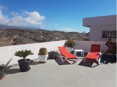 Gemütliche und ruhige Ferienwohnung mit Dachterrasse am Strand Gemütliche und ruhige Ferienwohnung mit Dachterrasse am Strand