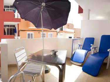 Kleine Ferienwohnung mit möbliertem Balkon in Alcala Kleine Ferienwohnung mit möbliertem Balkon in Alcala