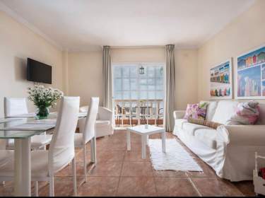 Ferienwohnung mit Balkon & Meerblick in Strandnähe an Südwestküste