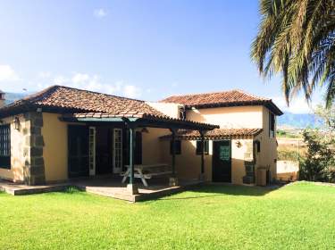 Freistehendes Ferienhaus in La Orotava mit Garten und Wlan