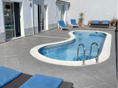 Ferienhaus für 8 Personen mit Privatpool, Grill und Wlan