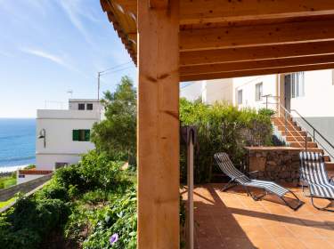 Idyllisch liegende Ferienwohnung mit schöner Terrasse in Igueste