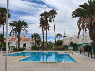Ferienhaus mit Pool dicht an der Playa del Duque