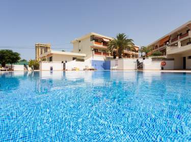 Ferienwohnung mit Pool in erster Meeresreihe an der Playa Las Vistas