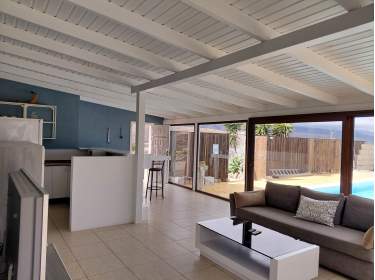Charmantes Apartment auf einer ruhigen Finca mit Pool im Süden