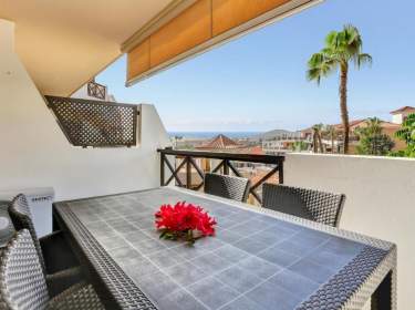 Ferienwohnung mit beheiztem Pool dicht am Golfplatz