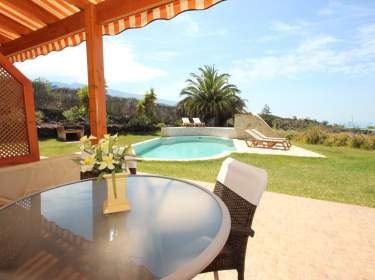 Finca Ferienwohnung mit Aussen- und Innenpools im schönen Westen