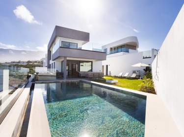 Komfortables Ferienhaus mt Infinity-Pool im bei Puerto de la Cruz