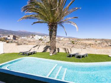 Ferienwohnung mit beheiztem Pool auf Finca im Inselsüden