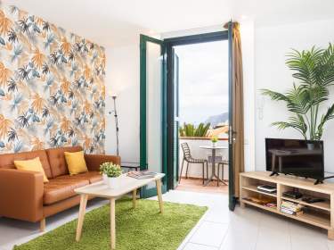 Moderne Fewo mit Pool auf dem Dach