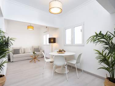 Stadthaus mit Patio & Meerblick