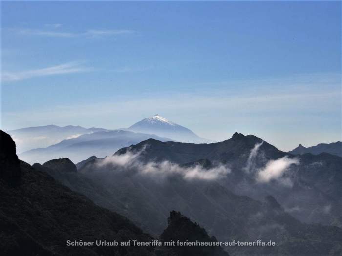 Mercedeswald La Laguna mit Teide